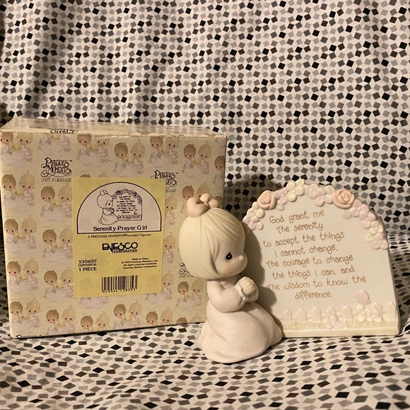 Serenity Prayer Girl - Precious Moments